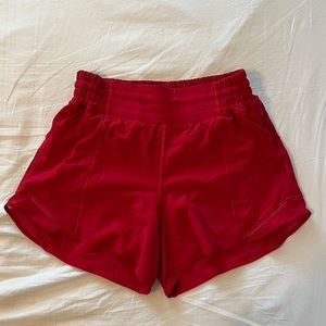 lululemon high rise hotty hot shorts